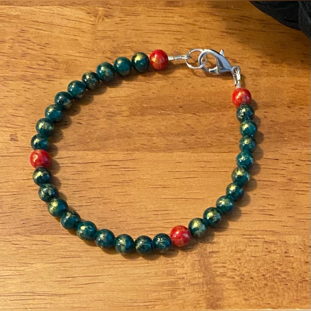 NEW Jade Christmas themed bracelet